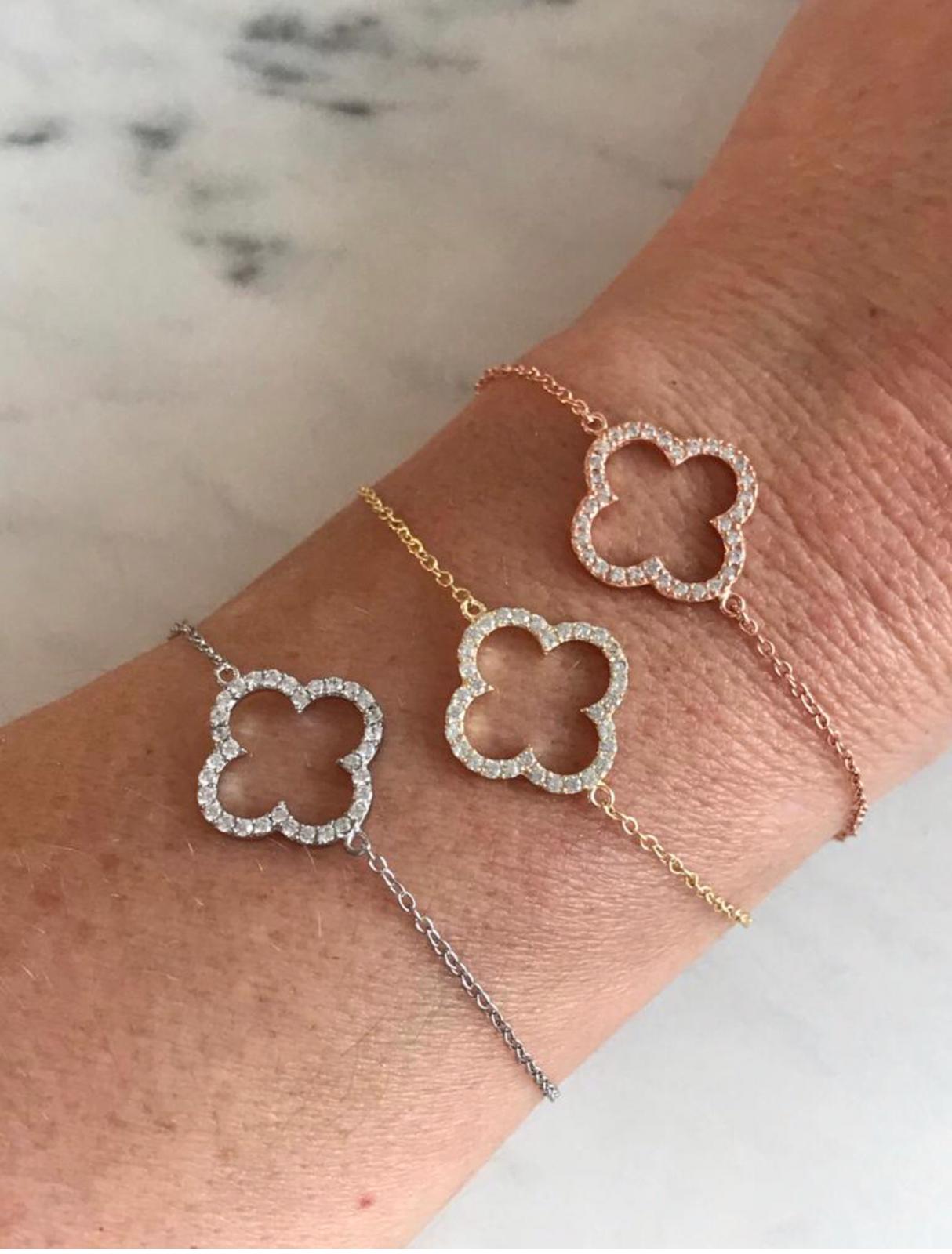 
Rose gold plated silver chain bracelet with pave clover charm  

