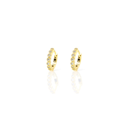 
Gold-plated on silver huggie earrings with cubic zirconia, 12mm diameter.

