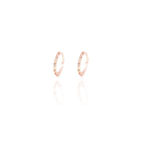EG-32/R - Huggies with Gold Mound Decoration