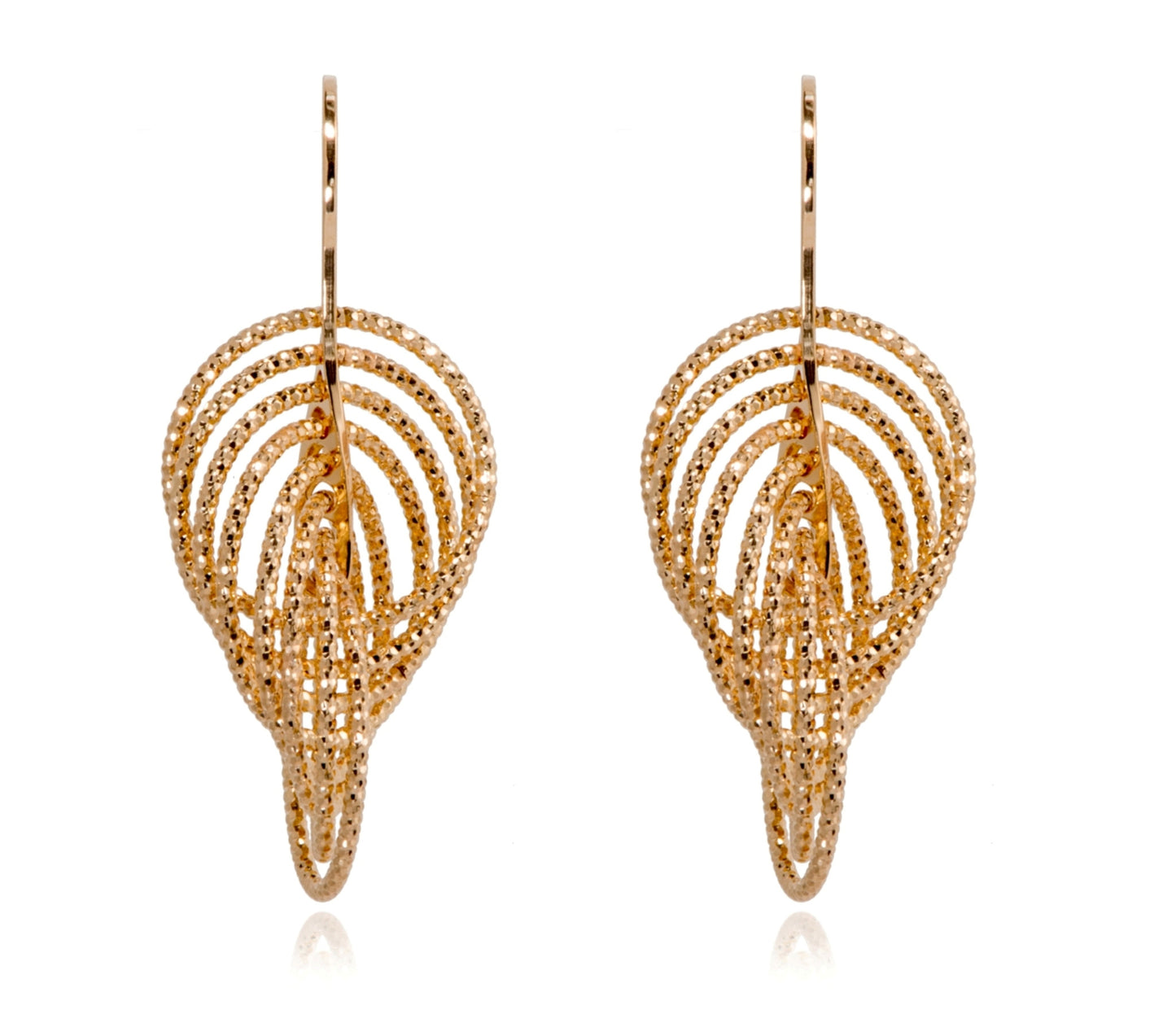 
Gold Plated on Silver Large Multi Hoop Intertwined Diamond Cut Earrings with a largest hoop diameter of 3.5 cm, made in Italy.

